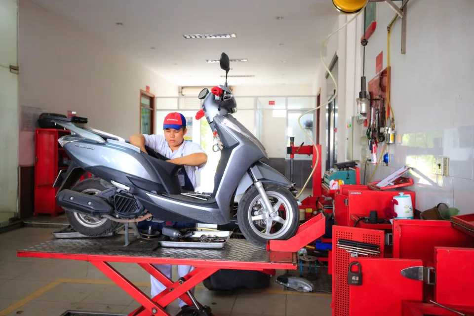 Chỗ đậu xe chờ sửa